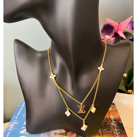 Louis Vuitton Monogram LV Layered Necklace with Pearl Flower details (LVXX027) - Picture 2 of 6